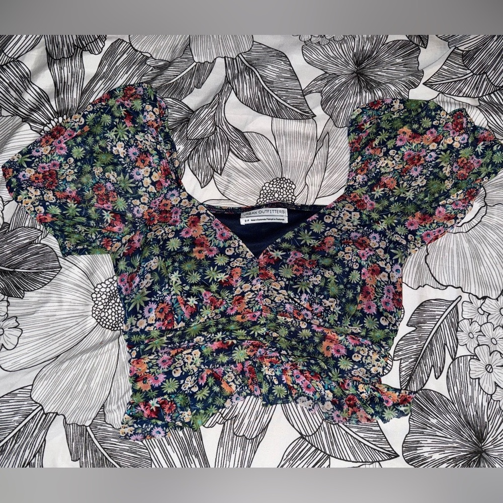 Urban Outfitters Floral Crop Top